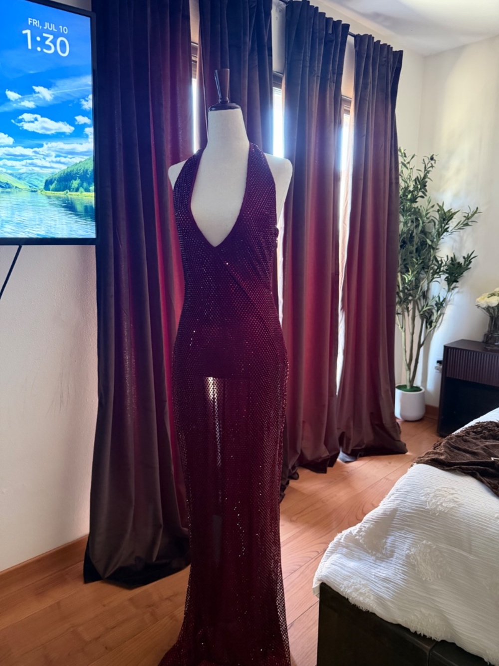 Dress - Picture 2 of 4
